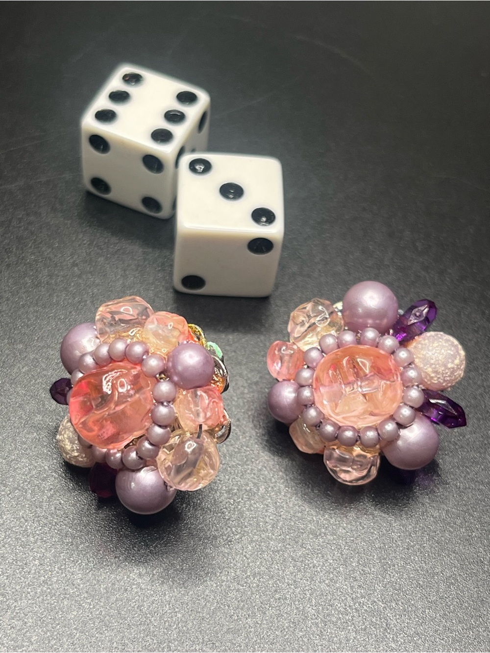 Vintage KARU Cluster Clip On Earrings Pink Lavender Purple Beaded statement - Picture 2 of 8